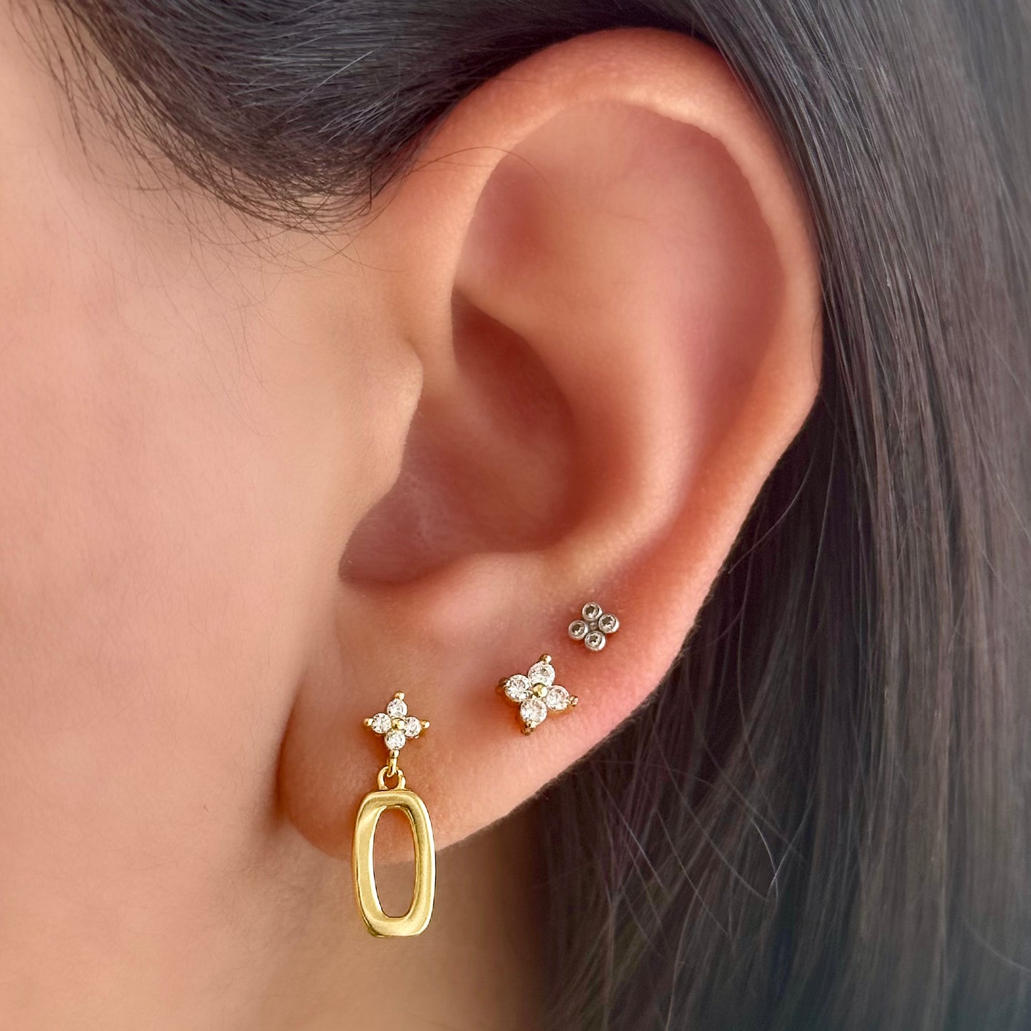 Aretes Flor Oval