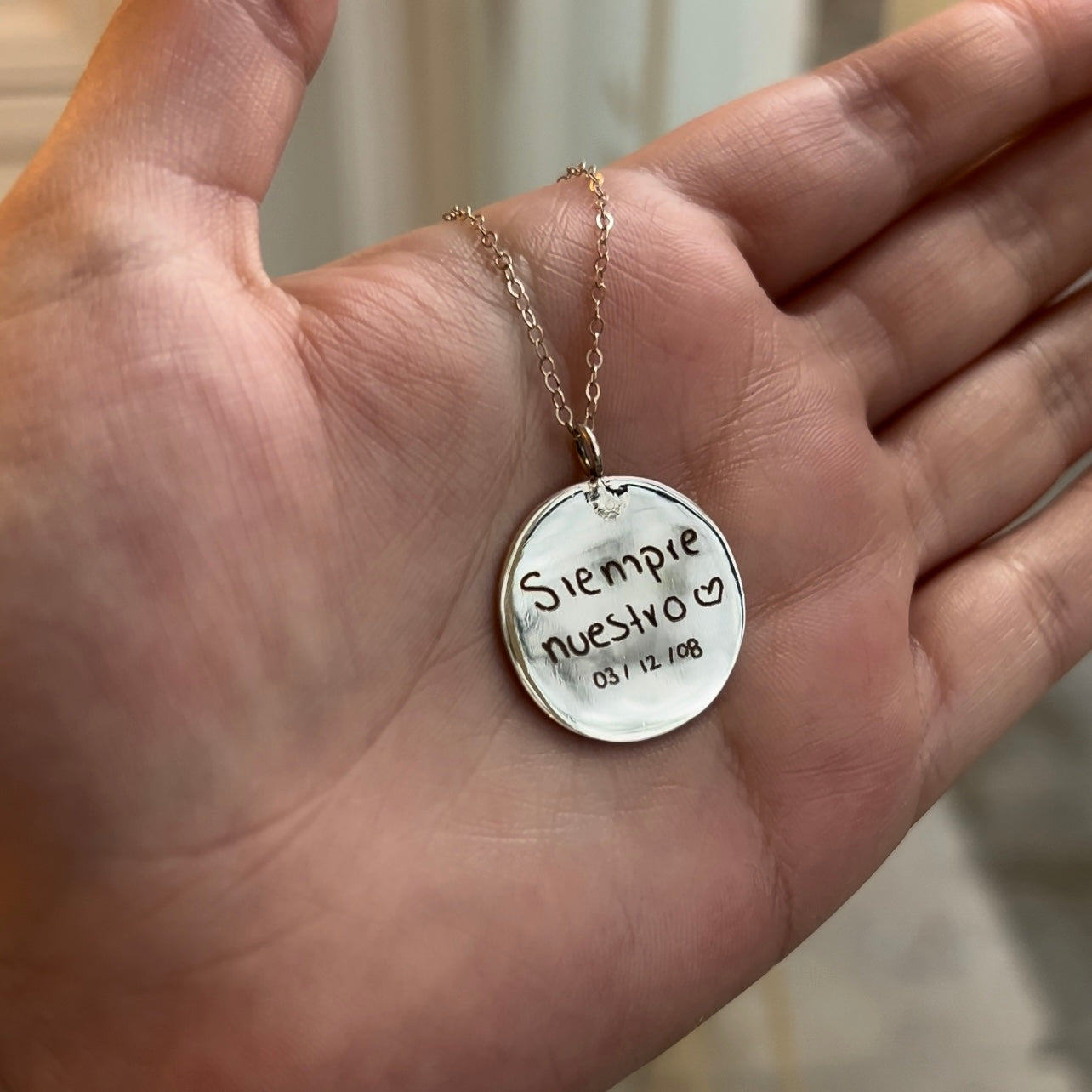 Collar Postdata Grabado