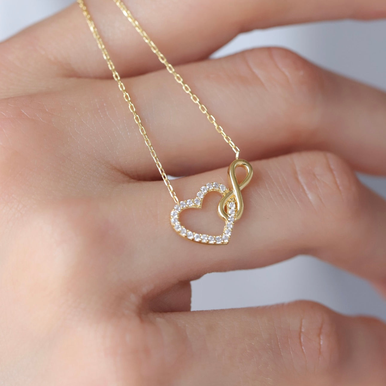 Collar Corazón con infinito