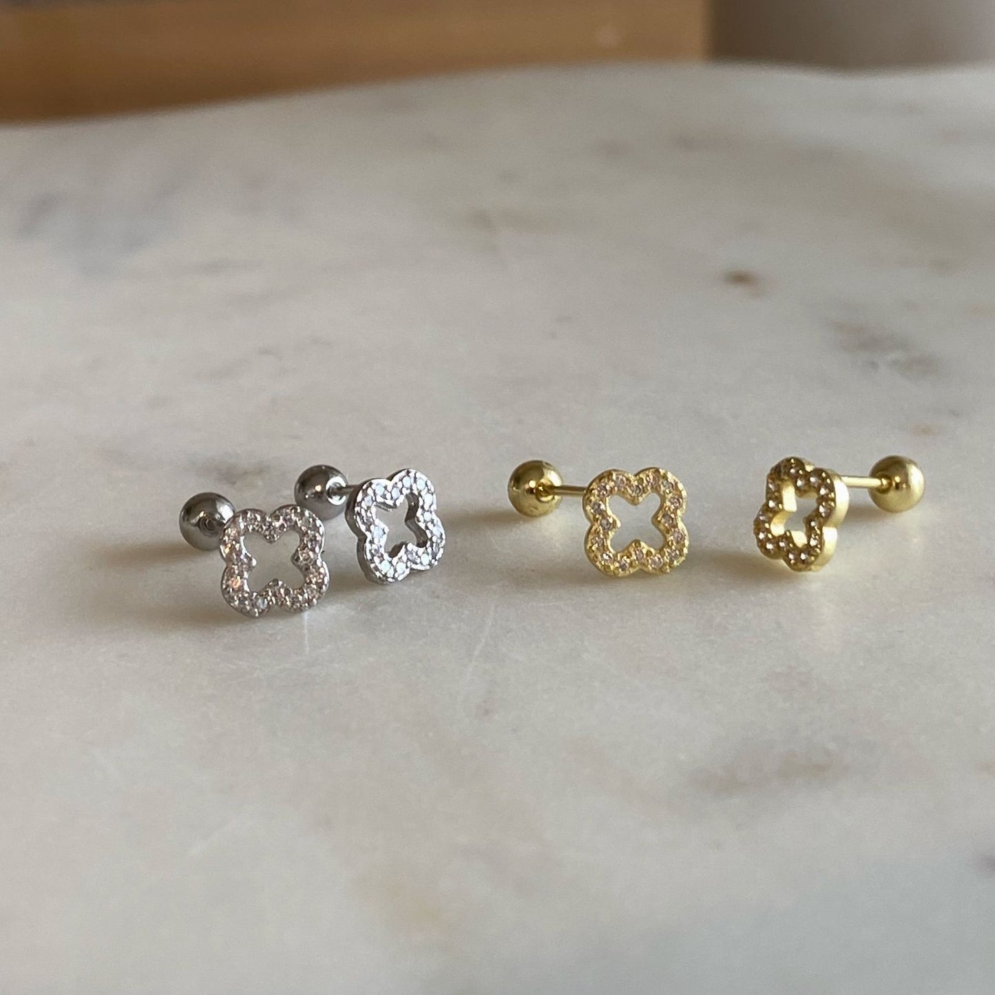 Aretes Clover