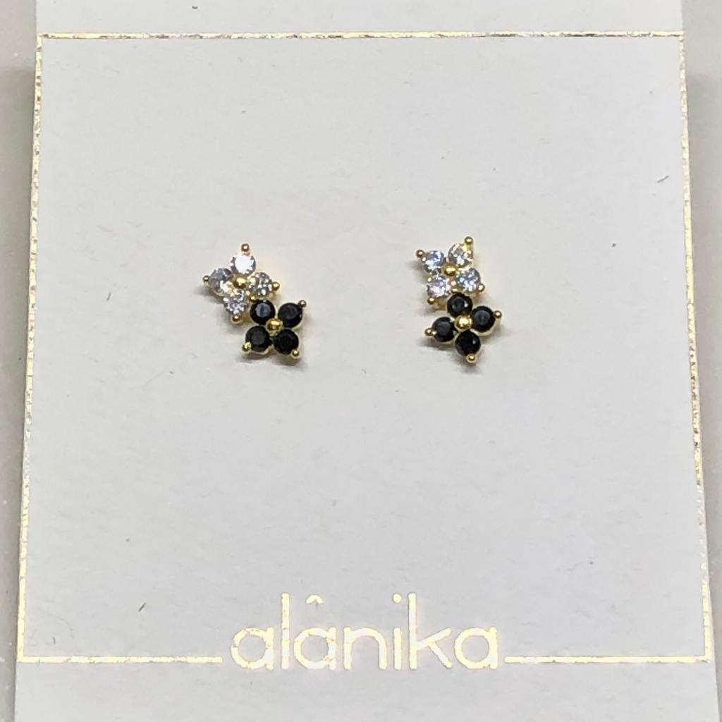 Par Aretes Flor Black & White