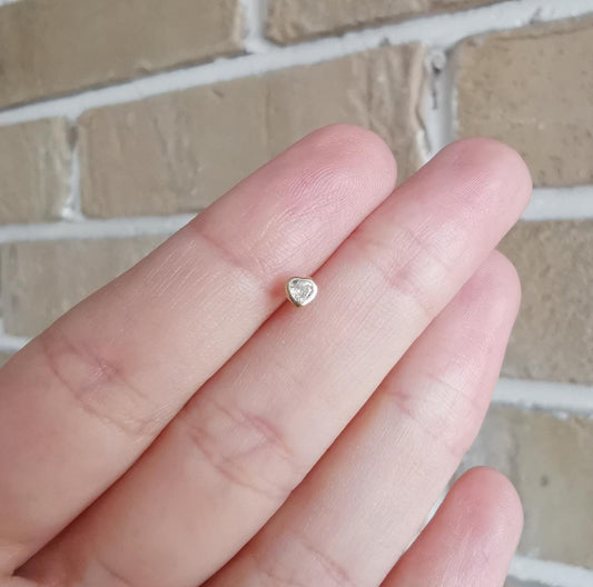 Broquel Corazón Circonia Biselado Oro 10k