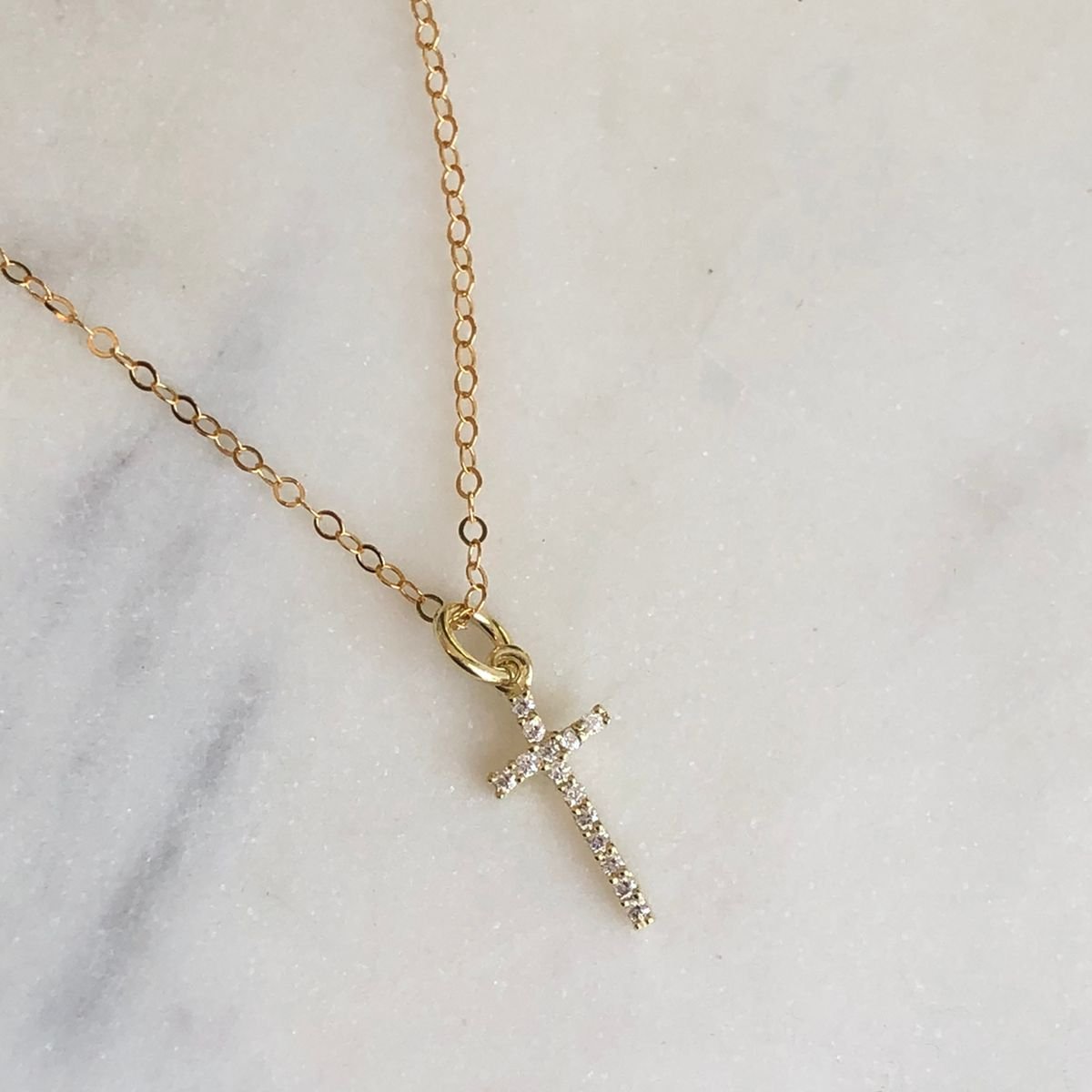 Collar Cruz Pavé