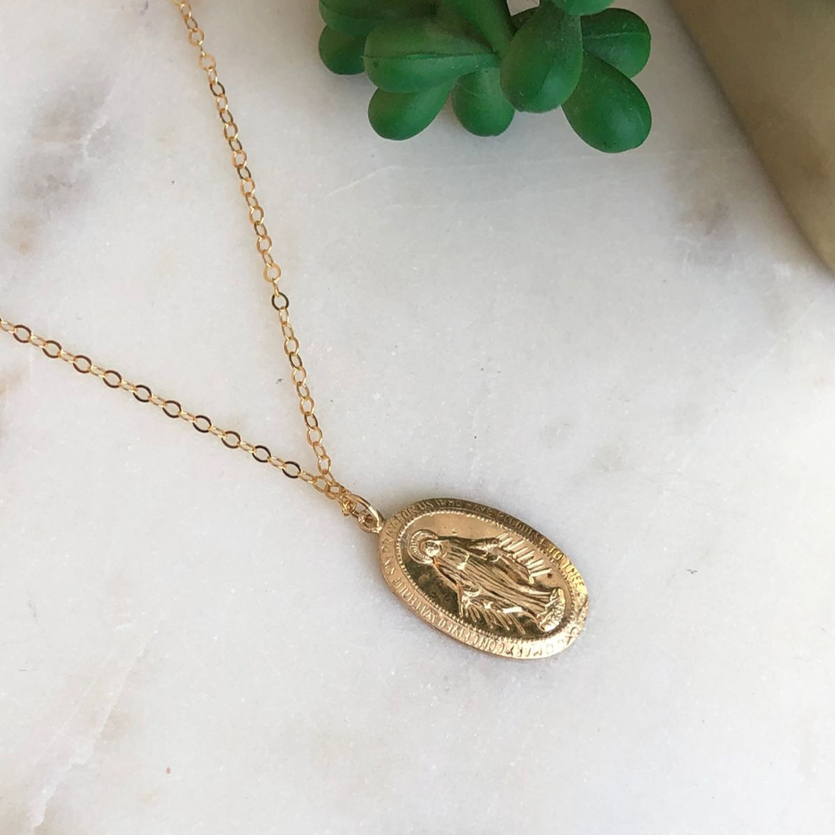 Collar Virgen Milagrosa