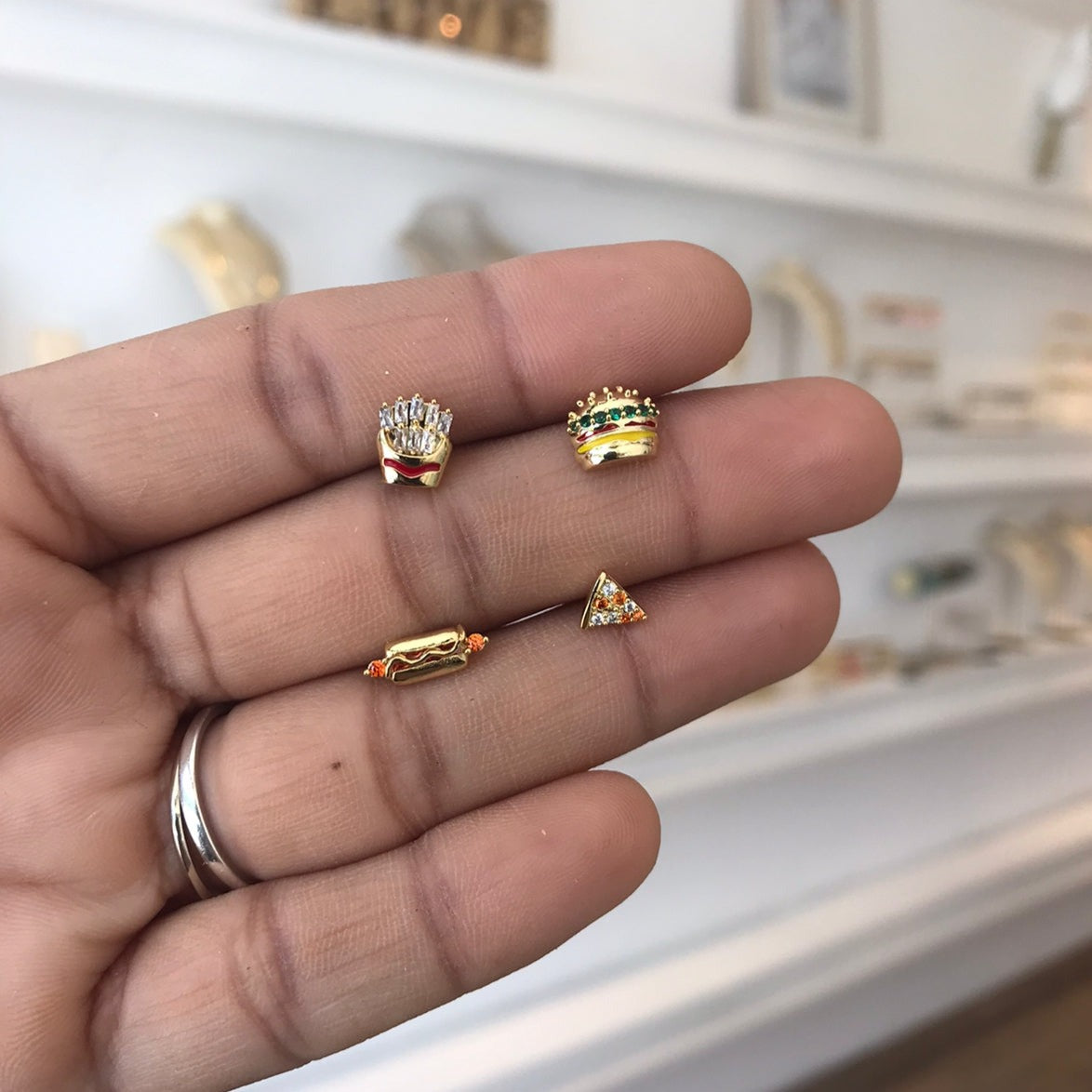 Piercing Hotchos