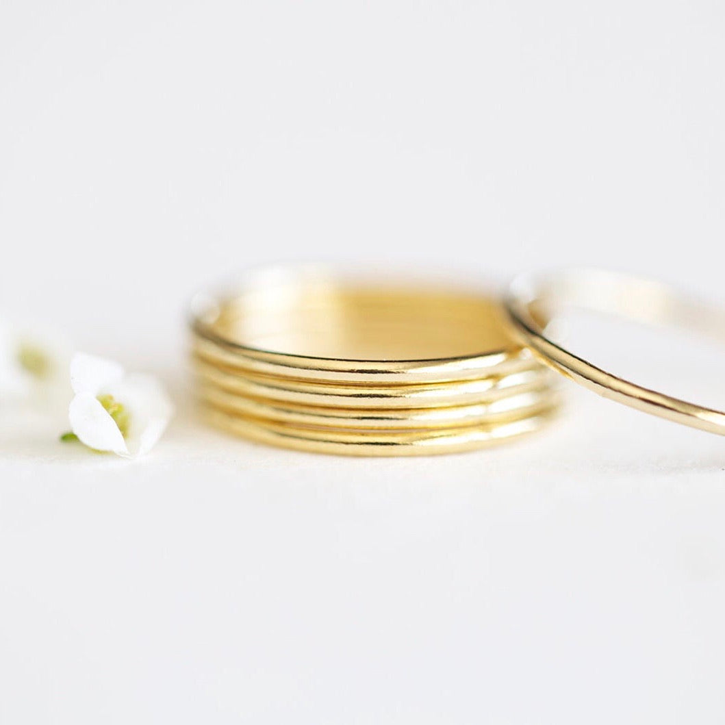Anillo liso sencillo