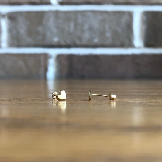 Broquel Corazón Mini Liso Oro 10K