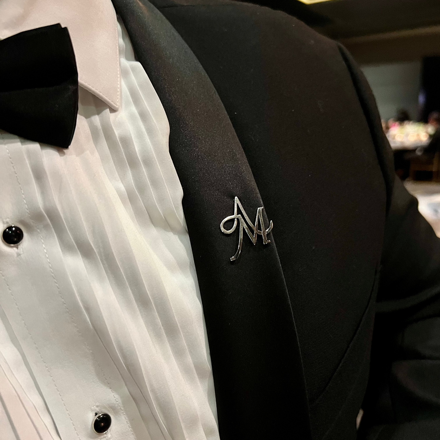 Boutonniere Iniciales - sin circulo