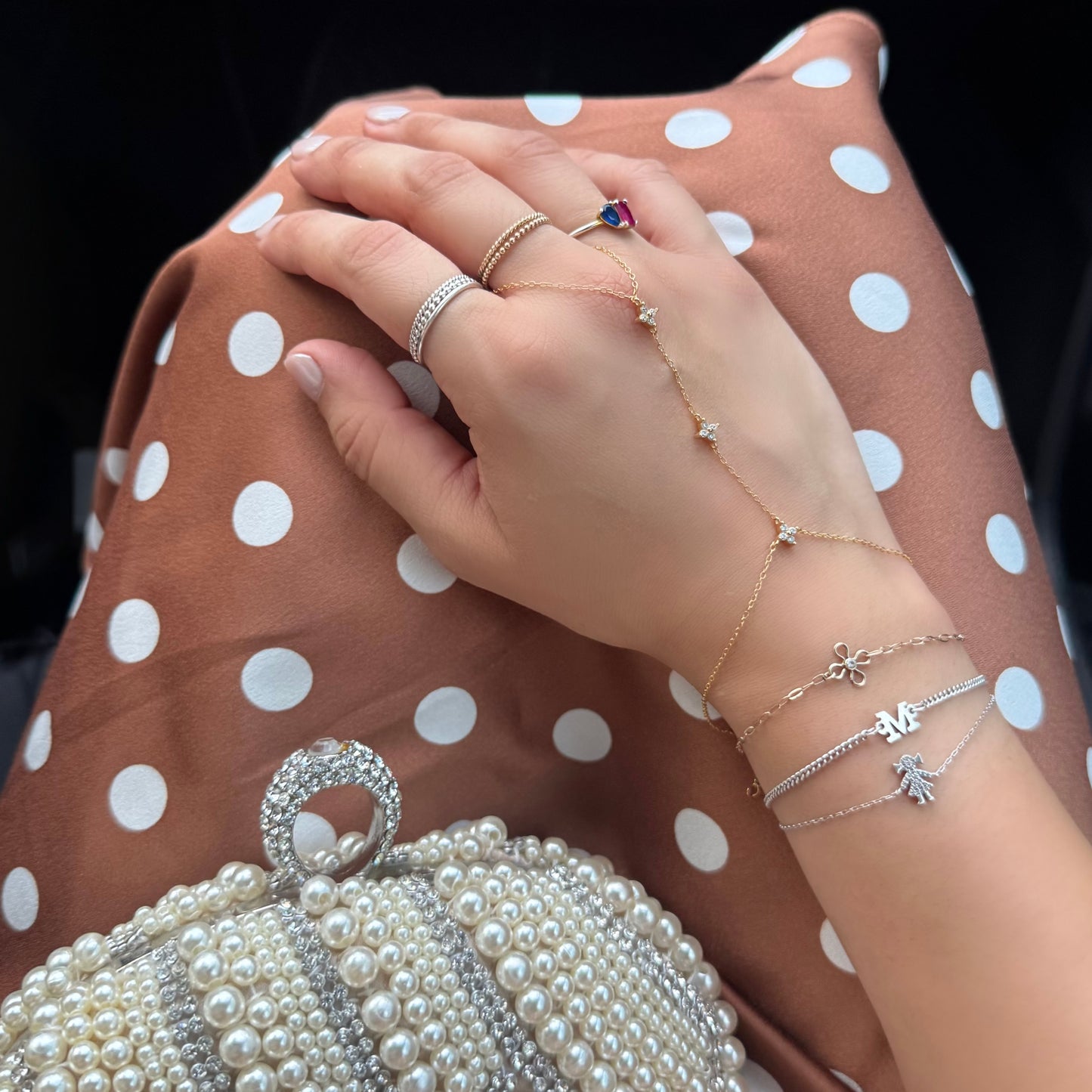 Hand Chain Flor Circonia