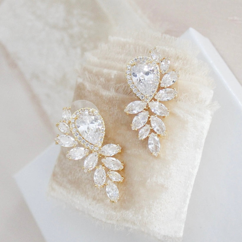 Aretes Angelic