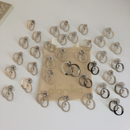 Boutonniere Iniciales - sin circulo