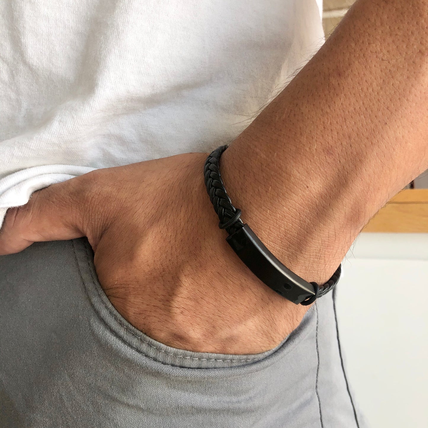 Brazalete Trenzado con Barra